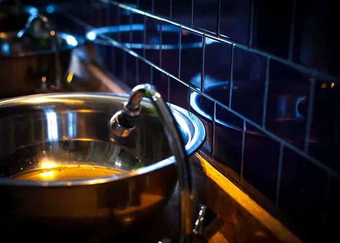 אכסניה Locomotive