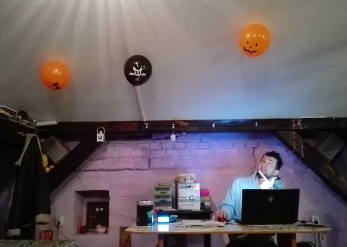 Locomotive אכסניה ורוצלב